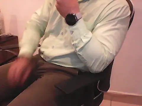 Yorel1109- live cam on StripChat