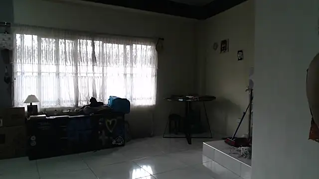 AlinaWoolf_ webcam