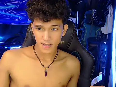 hugekenbigcock webcam