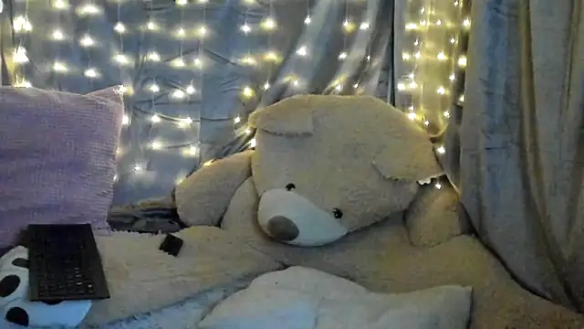 OliviaPorter live cam on StripChat