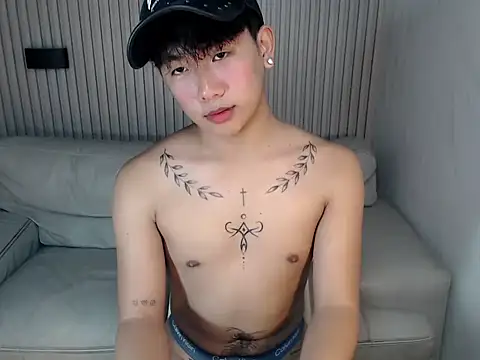 xtrahot_alex (M twink) - HI ALEX