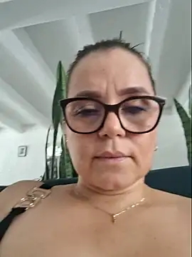 MariaPau_83 webcam