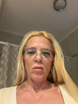 Reyna63 webcam