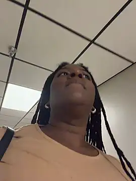 GirthGoddessCoco webcam