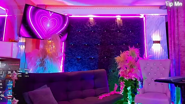 Queens_Wonders_Blonders