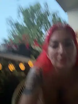 MrsRedFoxy webcam