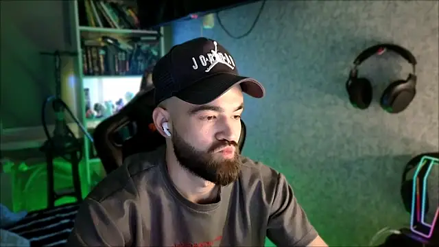 _Serious_Man webcam