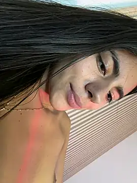 lilybeeth (F teen) - 5 fingers deep in wet ass.