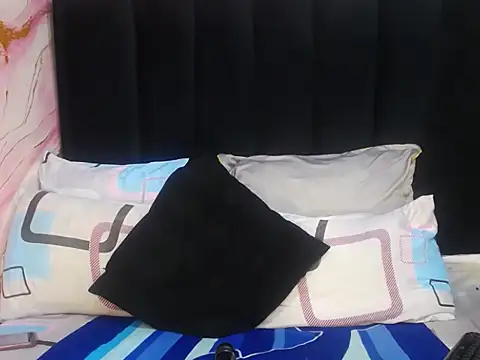 DarkCherryx webcam