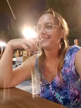 Hot_Milf_Denise webcam