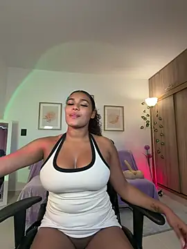 aleja_montiel__ webcam