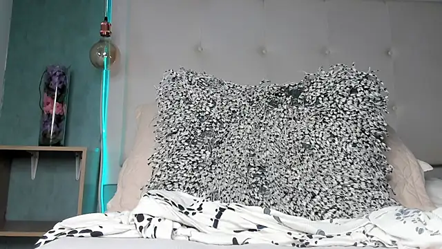 mia_gomez7 webcam