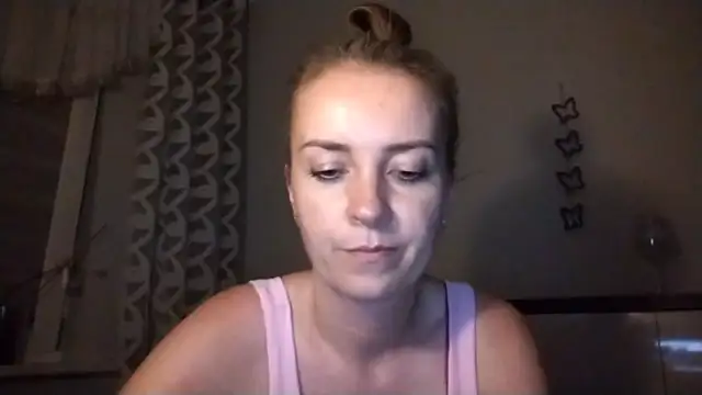 JenniferAlone live cam on StripChat