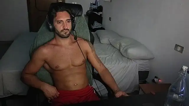 Al3xox02 live cam on StripChat