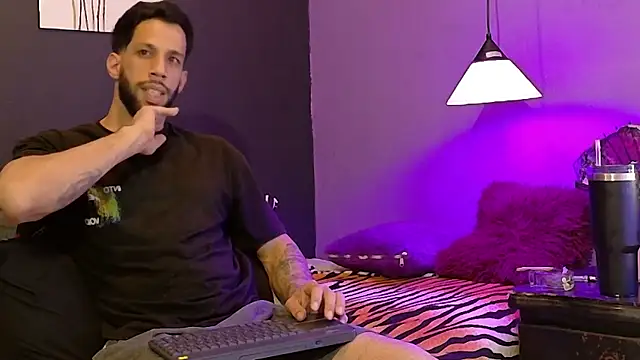 Karim_mansur webcam