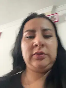 Abril_Luv webcam