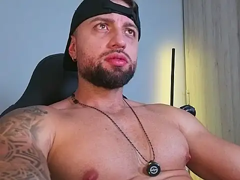 OwenMaximus814 live cam on StripChat