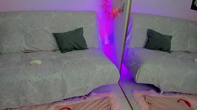 Danesacronin live cam on StripChat