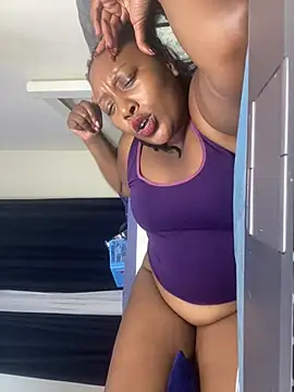 FREAKYBBW_001 webcam