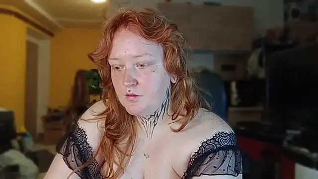 CURVYSAKURA webcam