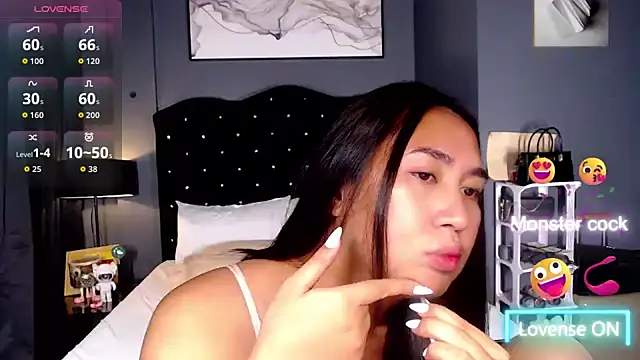 HOTTESTCANDYTS webcam