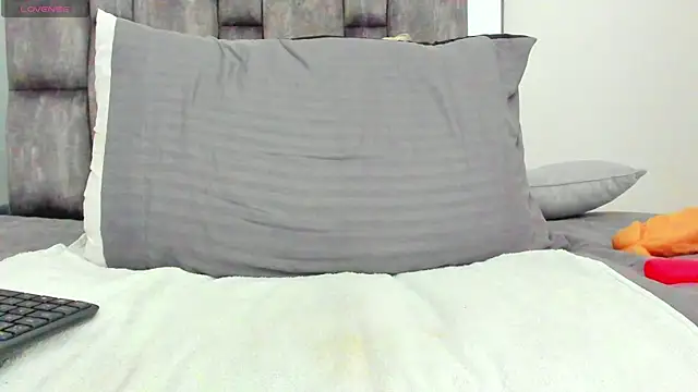alyssia_ocean live cam on StripChat