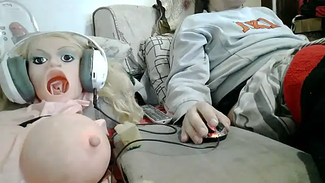 messi_syssy live cam on StripChat