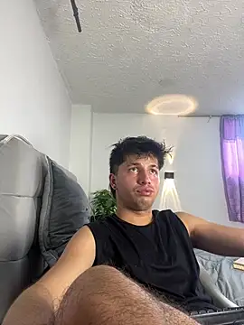 Issac_james_ live cam