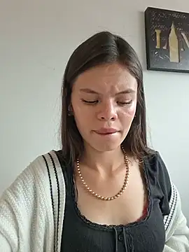 _Isabella-7 webcam