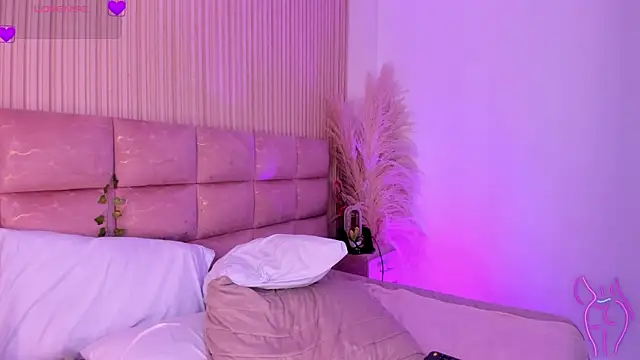 HannaRhodes webcam