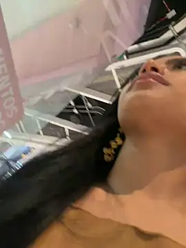 AlinaArgii webcam