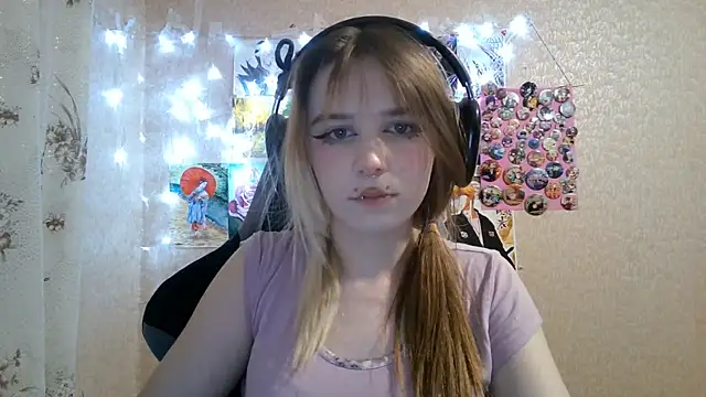 MilaTyan webcam