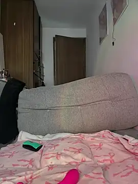 dulcelenns (G young) - fingers ass and plug ass