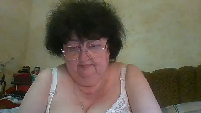 MilaSky5303 live cam on StripChat