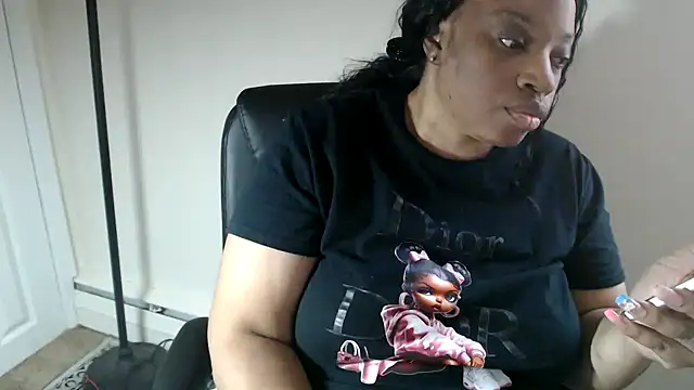 Sexymona1218 webcam