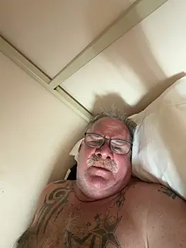caesar_baxter - Caesar_Baxter's free webcam - UK Sex Cams