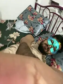Priyanka011 webcam