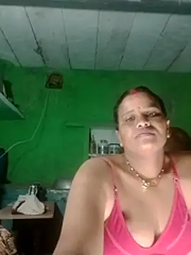 Shivani09900 webcam