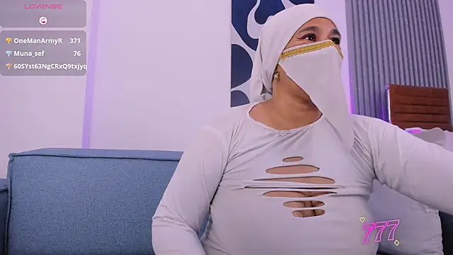 Thalia_hala webcam