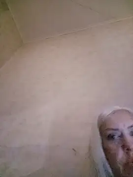 Julia20X live cam on StripChat