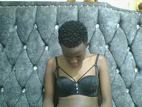 Tish_Leylah webcam