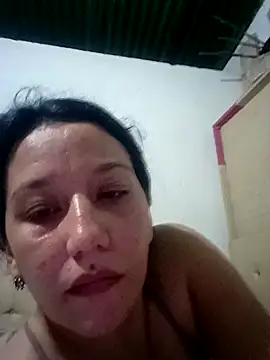 Cristal_dirty_top3 webcam