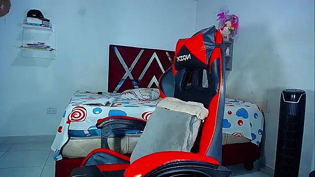 DanisaBrown webcam