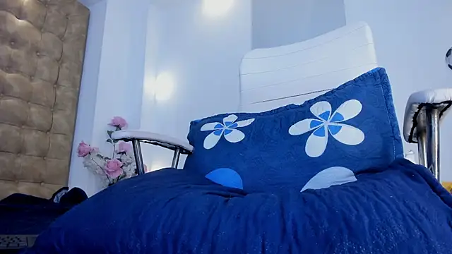 violet_giraldo webcam