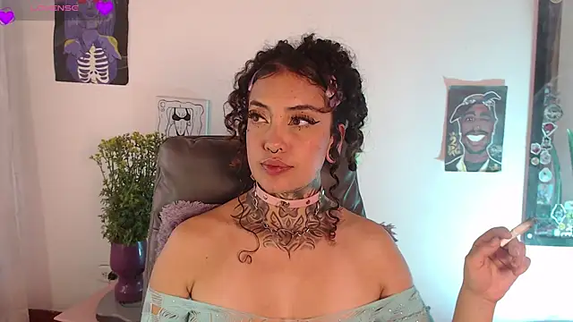 Cata_green webcam