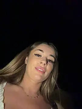 isabellaetthan's live room