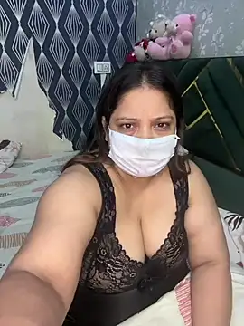 BarbieJasmine live cam on StripChat