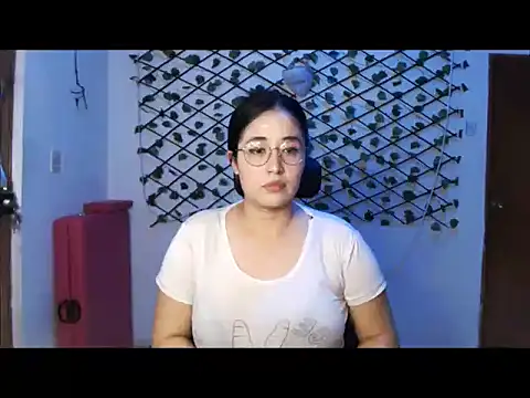 Elina_Rose888 webcam