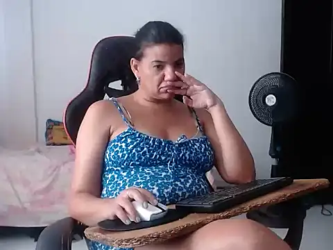 Adriana_0312 webcam
