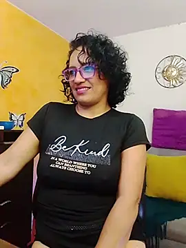 scarlet_wet webcam